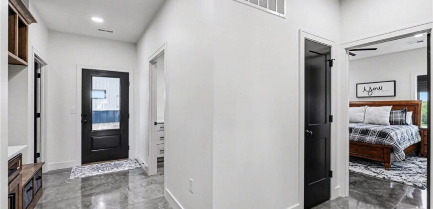 14650 Mount Olivet Road, Smithville, MO 64089