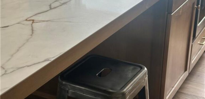 10000 NE 112th Street, Kansas City, MO 64157