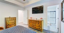 5716 NW Creekview Drive, Parkville, MO 64152