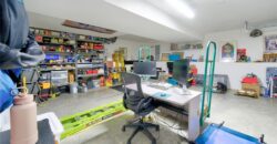 5716 NW Creekview Drive, Parkville, MO 64152