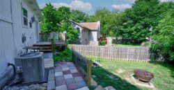 5716 NW Creekview Drive, Parkville, MO 64152