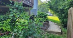 5716 NW Creekview Drive, Parkville, MO 64152