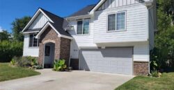 5716 NW Creekview Drive, Parkville, MO 64152