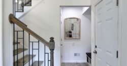 5716 NW Creekview Drive, Parkville, MO 64152