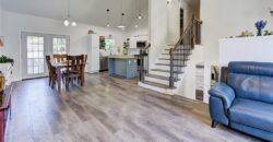 5716 NW Creekview Drive, Parkville, MO 64152