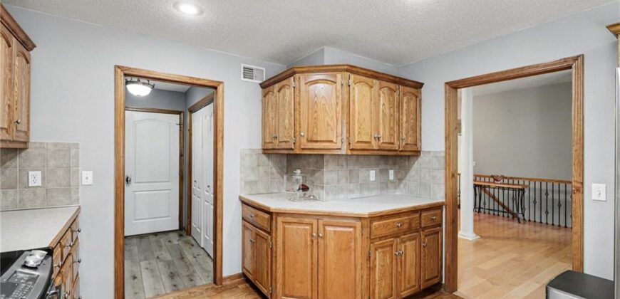 1903 NW 75th Street, Kansas City, MO 64151
