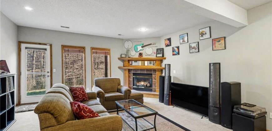 1903 NW 75th Street, Kansas City, MO 64151