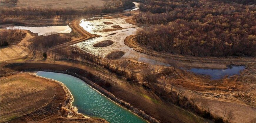 21195 Edgerton Junction Road Road, Dearborn, MO 64439