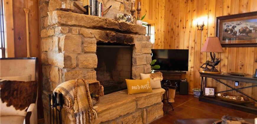 21195 Edgerton Junction Road Road, Dearborn, MO 64439