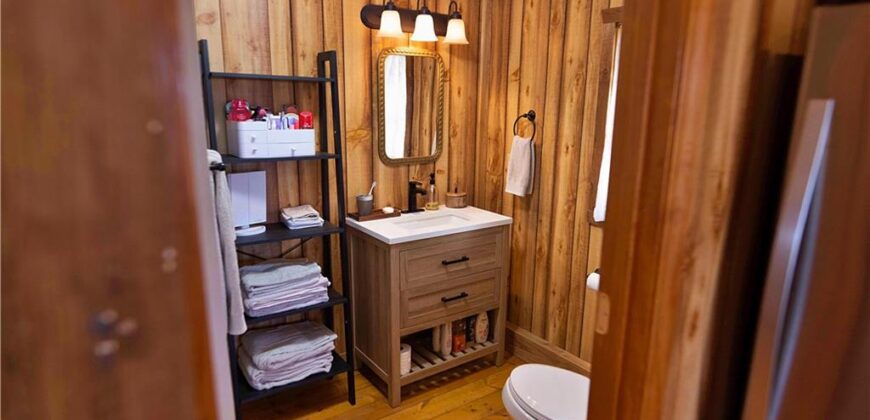 21195 Edgerton Junction Road Road, Dearborn, MO 64439