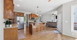 8016 N Chatham Avenue, Kansas City, MO 64151