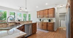 8016 N Chatham Avenue, Kansas City, MO 64151