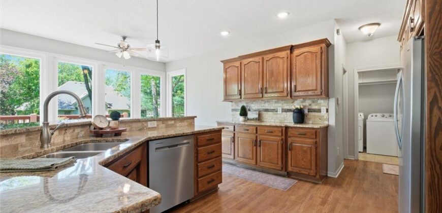 8016 N Chatham Avenue, Kansas City, MO 64151