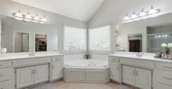 8016 N Chatham Avenue, Kansas City, MO 64151