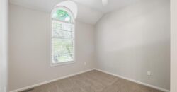 8016 N Chatham Avenue, Kansas City, MO 64151