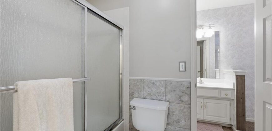 8016 N Chatham Avenue, Kansas City, MO 64151