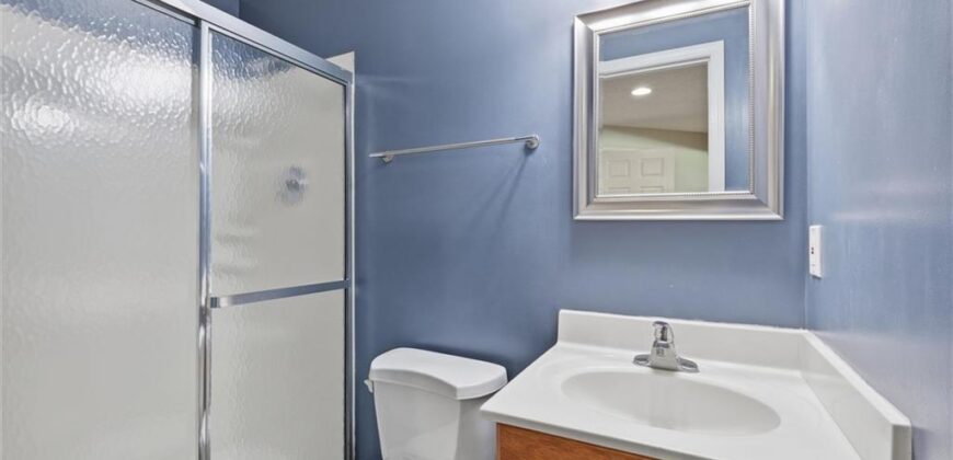 8016 N Chatham Avenue, Kansas City, MO 64151