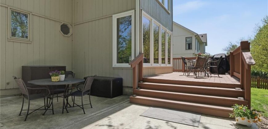 8016 N Chatham Avenue, Kansas City, MO 64151