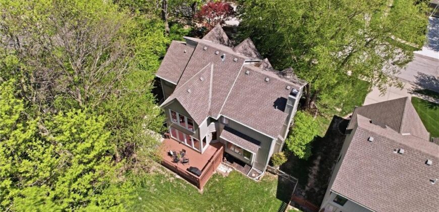 8016 N Chatham Avenue, Kansas City, MO 64151