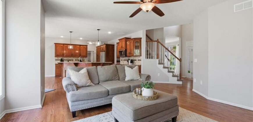 8016 N Chatham Avenue, Kansas City, MO 64151