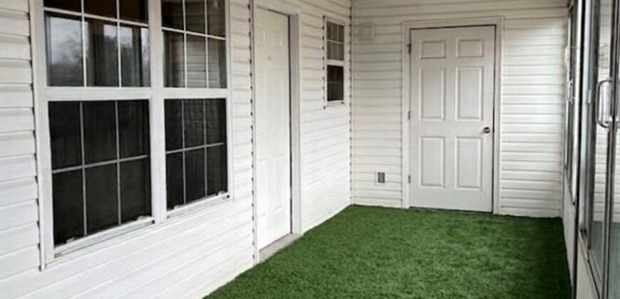 6834 N Olive Street, Kansas City, MO 64118