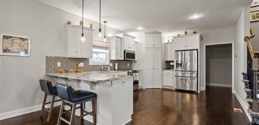 5037 Timberline Drive, Riverside, MO 64150