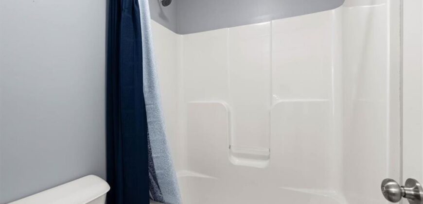 5037 Timberline Drive, Riverside, MO 64150