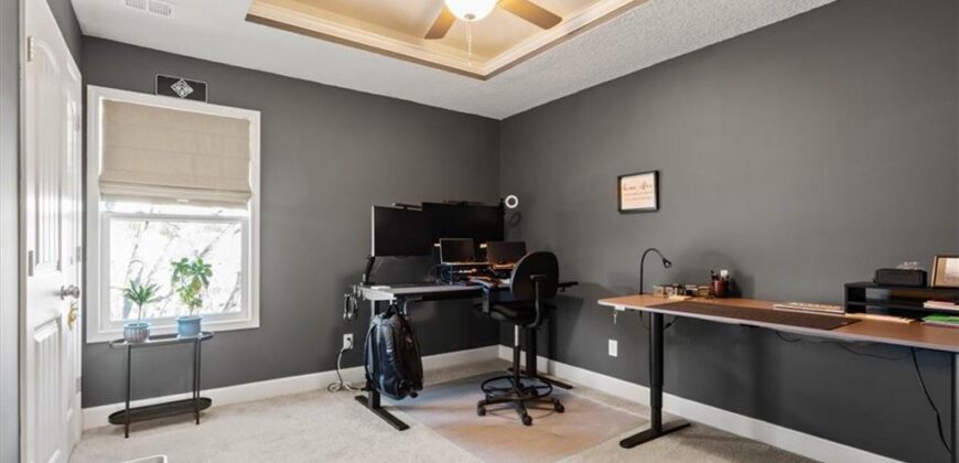 5037 Timberline Drive, Riverside, MO 64150