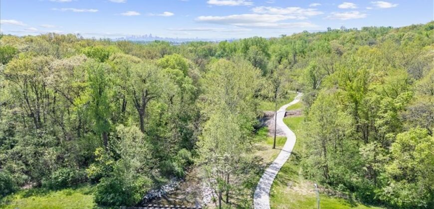 5037 Timberline Drive, Riverside, MO 64150