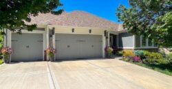 5874 S National Drive, Parkville, MO 64152