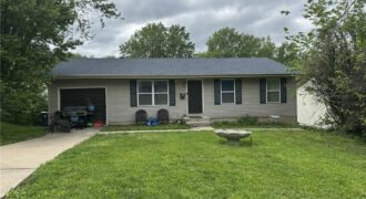4804 N Tullis Drive, Kansas City, MO 64119