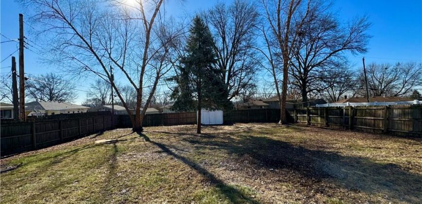 2908 Cheyenne Circle, North Kansas City, MO 64116