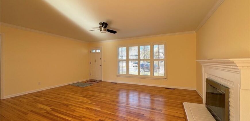 2908 Cheyenne Circle, North Kansas City, MO 64116