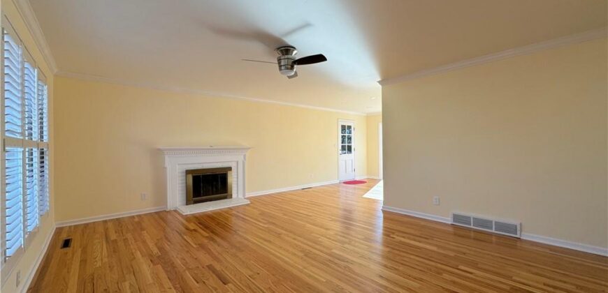 2908 Cheyenne Circle, North Kansas City, MO 64116