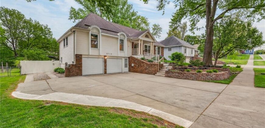 6713 N Garfield Avenue, Gladstone, MO 64118