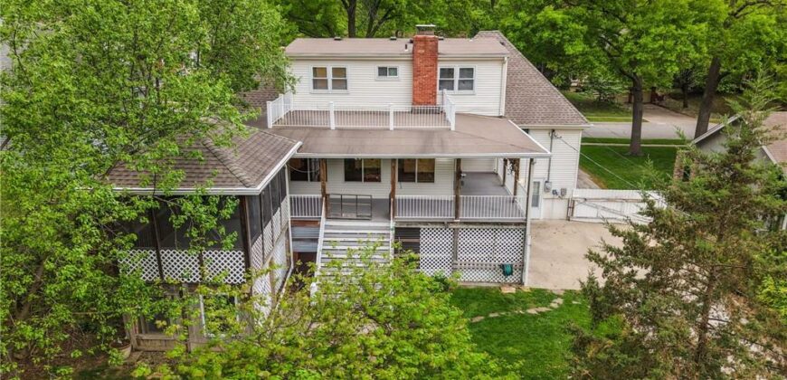 6713 N Garfield Avenue, Gladstone, MO 64118
