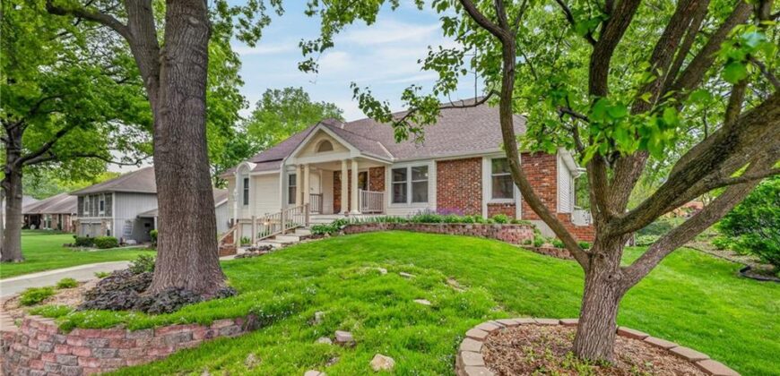 6713 N Garfield Avenue, Gladstone, MO 64118