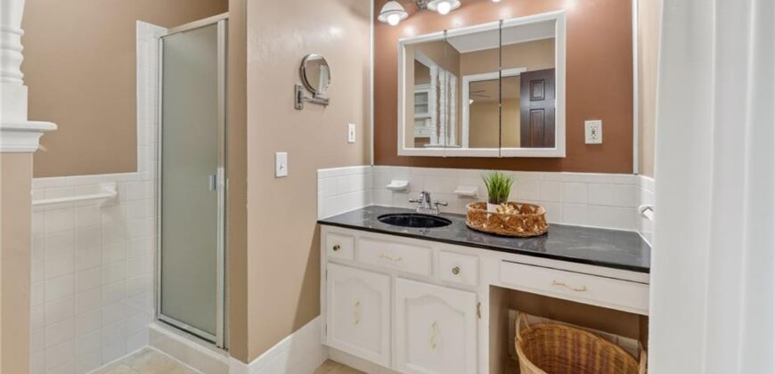 6713 N Garfield Avenue, Gladstone, MO 64118
