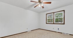 6713 N Garfield Avenue, Gladstone, MO 64118