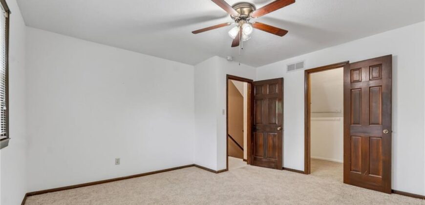 6713 N Garfield Avenue, Gladstone, MO 64118