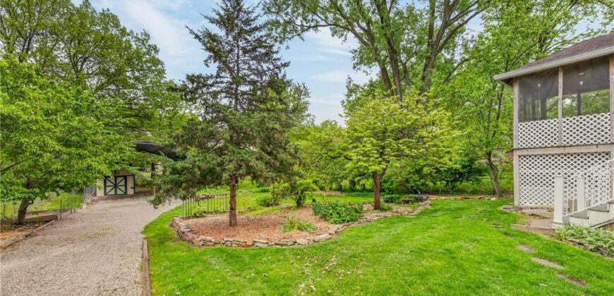 6713 N Garfield Avenue, Gladstone, MO 64118