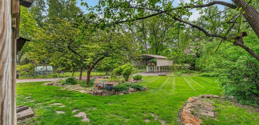 6713 N Garfield Avenue, Gladstone, MO 64118