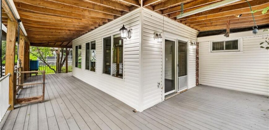 6713 N Garfield Avenue, Gladstone, MO 64118