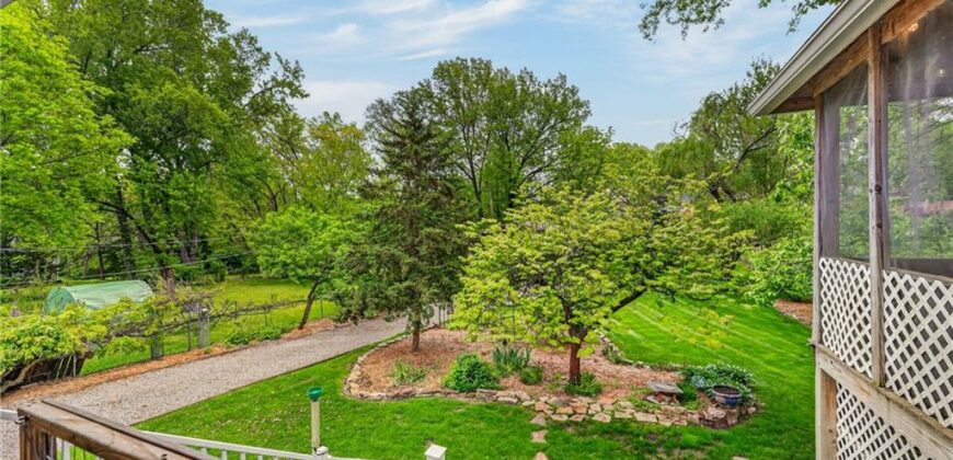 6713 N Garfield Avenue, Gladstone, MO 64118