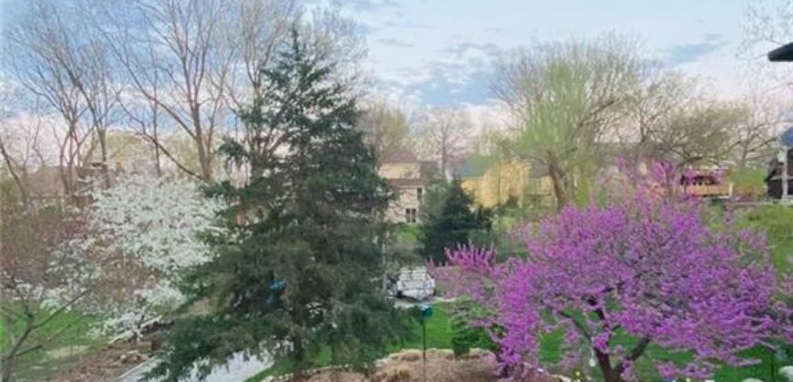 6713 N Garfield Avenue, Gladstone, MO 64118