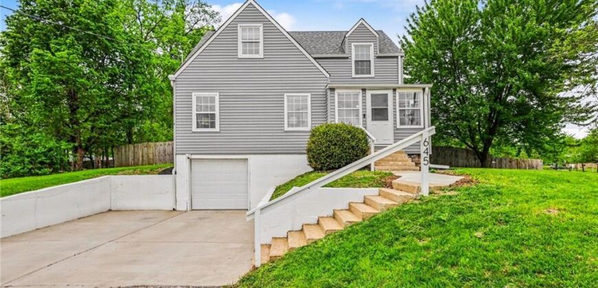 645 NE Barry Road, Kansas City, MO 64155