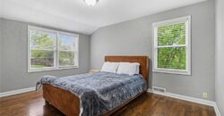 645 NE Barry Road, Kansas City, MO 64155