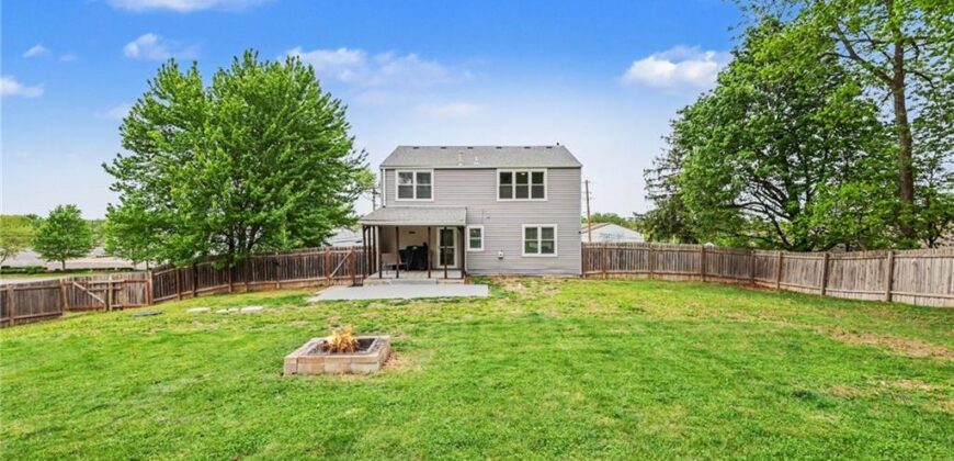 645 NE Barry Road, Kansas City, MO 64155