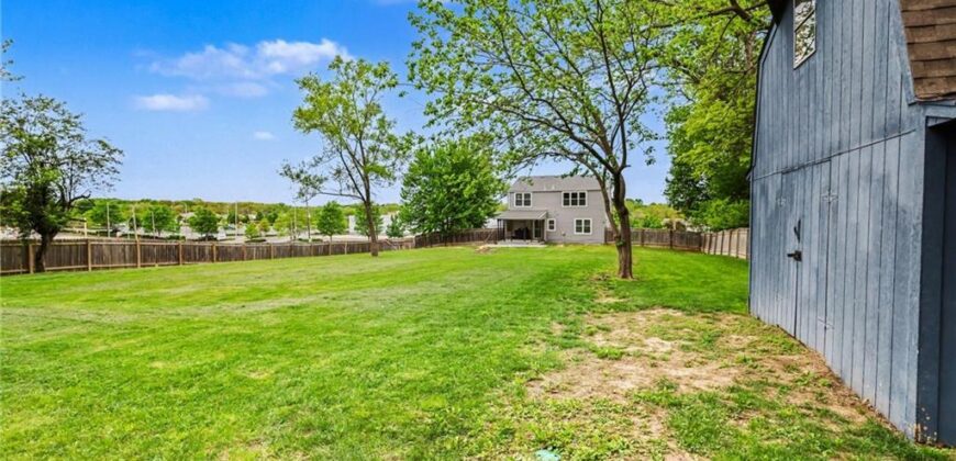 645 NE Barry Road, Kansas City, MO 64155