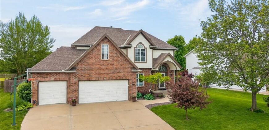 8824 N Farley Avenue, Kansas City, MO 64157